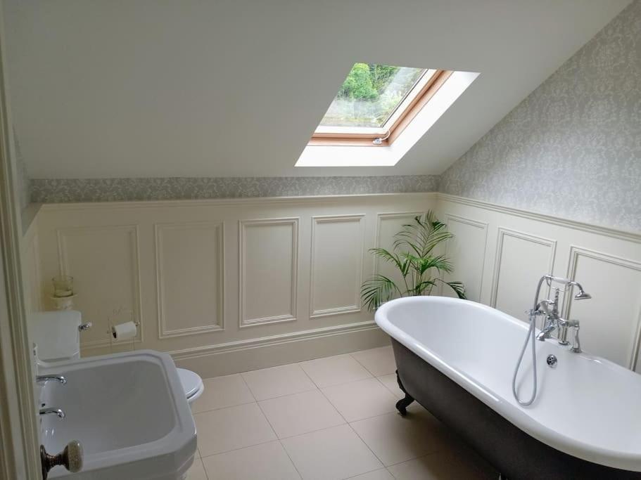 Conveniently Located House To Enjoy All Of Kerry Tralee Ngoại thất bức ảnh